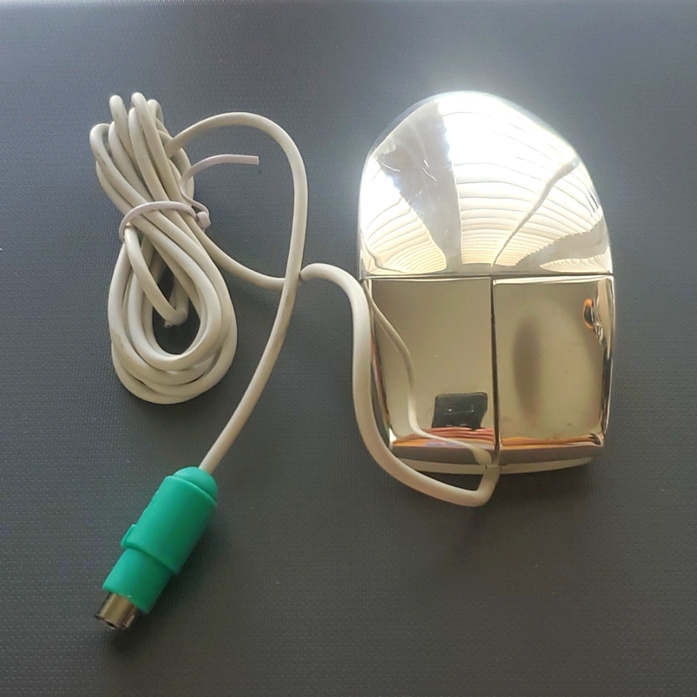 Wallace Silversmith PS2 Mouse